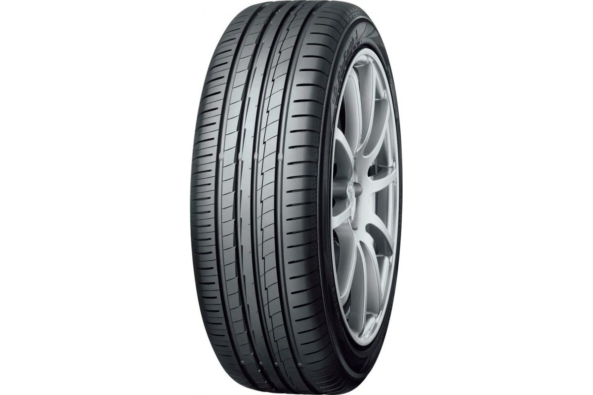 Шины Yokohama 215/65R17 99V BluEarth-A AE50 в Москве. Авто-Лапти